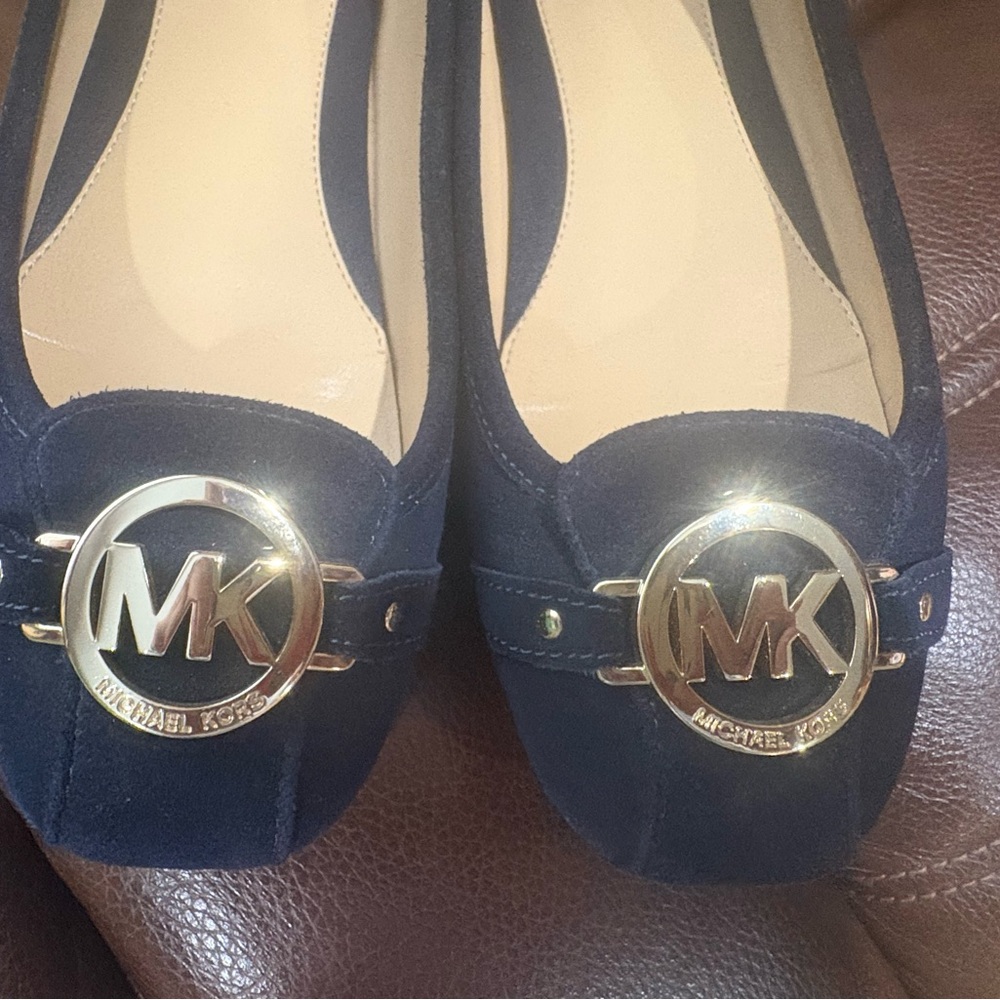 Michael Kors Navy Suede Ballet Flats with Gold MK Emblem - Picture 3 of 6